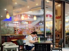 门面-The Habit Burger Grill 哈比特汉堡(爱琴海店)