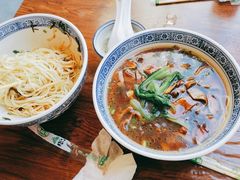 -沪西老弄堂面馆(定西路店)