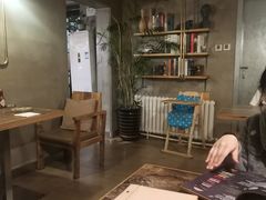 -HIGH FIVE哈福手工汉堡(桂林路店)