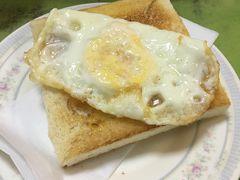 煎蛋多士-胜利茶餐室