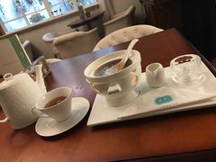 -燕庭·纯燕窝·甜品下午茶(南京西路店)