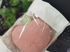 -好利来(上海虹桥新天地Lab主题店)