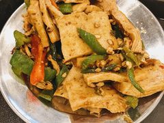 -华中科技大学东三学生食堂