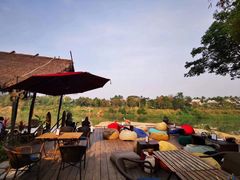 -乌托邦酒吧和餐厅