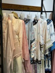 点击看大图 -两间半汉服工作室(平江路店)