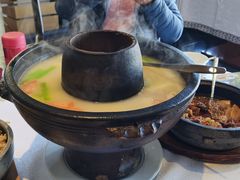 -彩云天云南餐厅