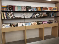 -光海书局(南京东路第一百货店)