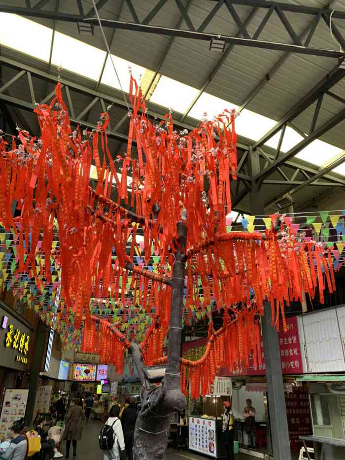 泰龙城小吃街-"是一条和户部巷很像的小吃街,但是比户部巷.