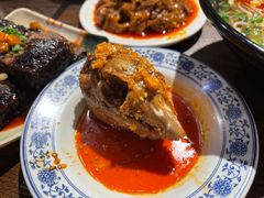-爆炸头阿姨小四川正宗川味小吃(无任何分店)