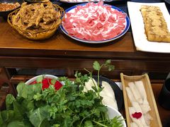 -沸炉重庆老火锅(军事博物馆店)