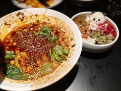 -麻六记(凤凰汇店)