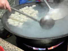 -张阿三馄饨店