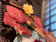 -铭牛烧肉·和牛海鲜自助(高新月牙湖店)