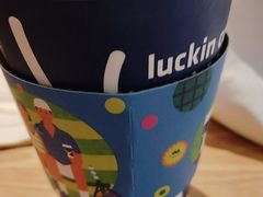 -瑞幸咖啡(外滩SOHO店)