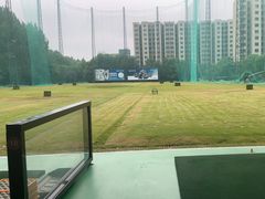 -仙霞高尔夫练习场-停车场