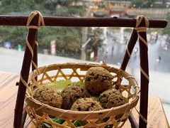 -包整·丝娃娃(一览甲秀楼风景店)