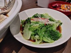 白灼生菜-大中华酒楼·主席武昌鱼·武汉美食地标(江汉路步行街店)