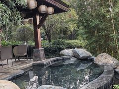 -七彩云南古滇温泉山庄
