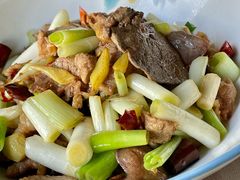 -湖泉水云间餐厅·弥勒地道菜(B座店)