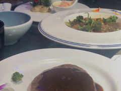 -忘忧草融合私房菜(红鼎国际店)