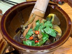 -老滇山寨•云南特色菜•地方菜•民族风情歌舞表演(金碧店)