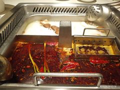 -海底捞火锅鲜切牛肉主题店(长寿路店)
