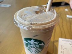 -星巴克(广州南站A18检票口楼上)