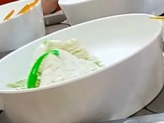 卷心菜-烫煮风旋转涮吧自助小火锅(洪楼大润发店)