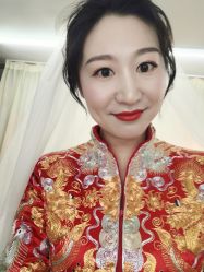 -觅白婚纱礼服馆