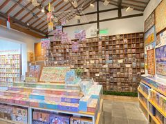 -猫的天空之城概念书店(苏州平江店)
