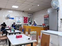-洪峰浩老北京烧饼夹肉(角门路店)