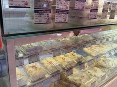 -白玉兰食品甜凤店(合生汇店)