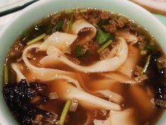 酸汤扯面-河东颐祥阁(世贸店)