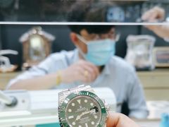 -亨得利钟表商店