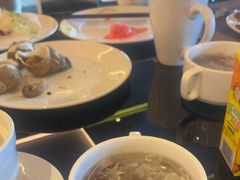 -大中华希尔顿酒店-念自助餐·嗨啤·小龙虾