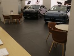 -华为智能生活馆(上海金桥国际商业广场)