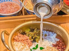 -周小明火锅(黑金冠社区店)