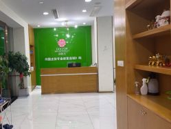 -苗医生专业祛痘·皮肤管理