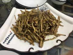 野芦蒿炒豆干-广迎居老正兴菜馆
