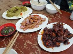 -雷祖芳老妈蹄花店