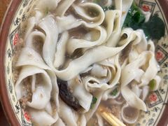 -老广烧烤(骆驼山康馨园店)