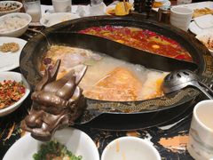 -巴国妹子毛肚火锅(蓝光悦城店)