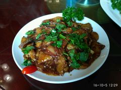 -金牌餐厅·天津菜·八珍豆腐·老爆三(瓷房子店)