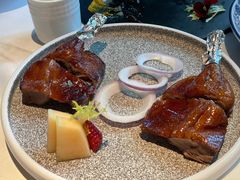 秘烧清远水鸭腿-申粤轩酒楼·三十年粤菜经典(丁香花园店)