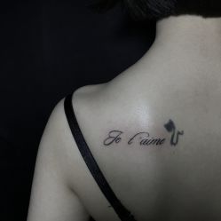 -木子·纹身店TATTOO穿孔·洗纹身