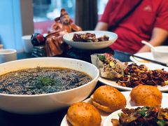 -万重锦·人文川菜馆(骡马市店)