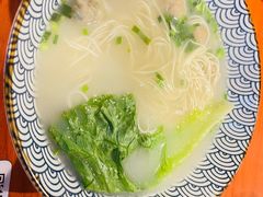 招牌黄鱼馄饨面.-老上海·金牌黄鱼馄饨面(田子坊店)