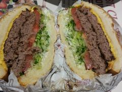 -The Habit Burger Grill 哈比特汉堡(爱琴海店)