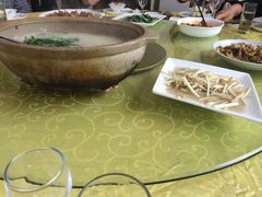 -天目湖刘老四农庄