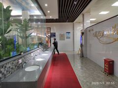 -中国石化东台服务区（沈阳方向）加油站